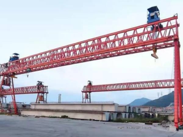 龍門吊作業(yè)操作人員需要具備哪些資質(zhì)和技能？