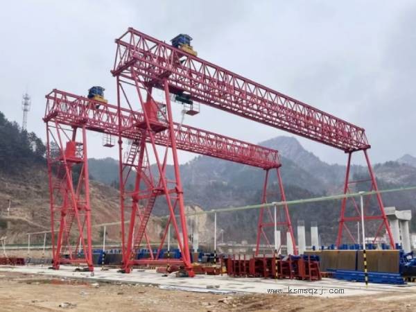 龍門吊作業(yè)中如何防止高處墜落事故？